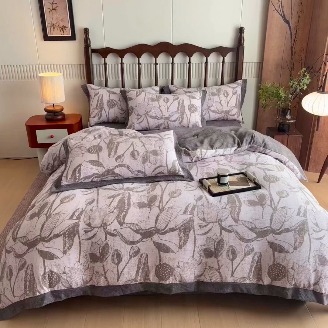 91家纺网 家纺一手货源 找家纺 乐居家纺 2025新款高密亲肤亚麻舒爽透气四件套 苍兰-红