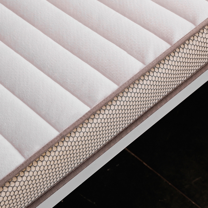 91家纺网 家纺一手货源 找家纺 华誉 2025新款跨境电商专供鸟眼布床垫 立体直线-白