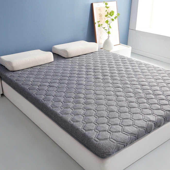 91家纺网 家纺一手货源 找家纺 华誉 2025新款跨境电商专供鸟眼布床垫 单边款菱格灰