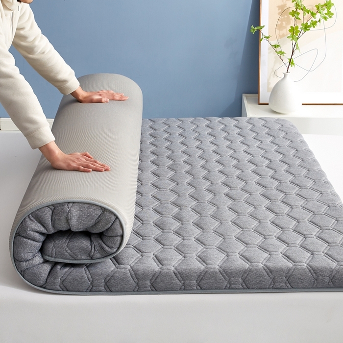 91家纺网 家纺一手货源 找家纺 华誉 2025新款跨境电商专供鸟眼布床垫 单边款菱格灰