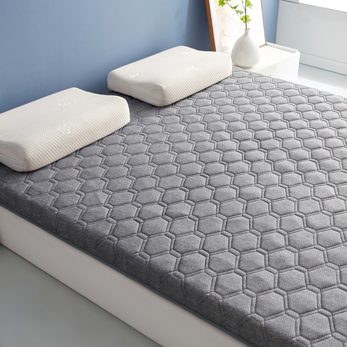 91家纺网 家纺一手货源 找家纺 华誉 2025新款跨境电商专供鸟眼布床垫 单边款菱格灰