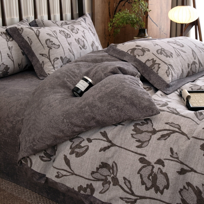 91家纺网 家纺一手货源 找家纺 乐居家纺 2025新款高密亲肤亚麻舒爽透气四件套 乐微-咖