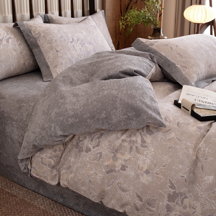 91家纺网 家纺一手货源 找家纺 乐居家纺 2025新款高密亲肤亚麻舒爽透气四件套 莫妮卡-棕