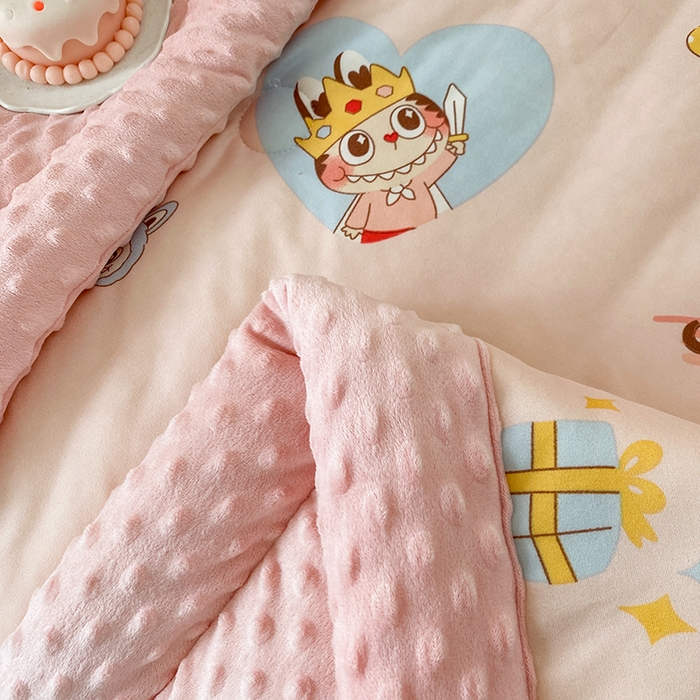 91家纺网 家纺一手货源 找家纺 天瑜家纺 2025新款针织棉手包豆豆被儿童被大豆被被子被芯 手包边  拉布粉