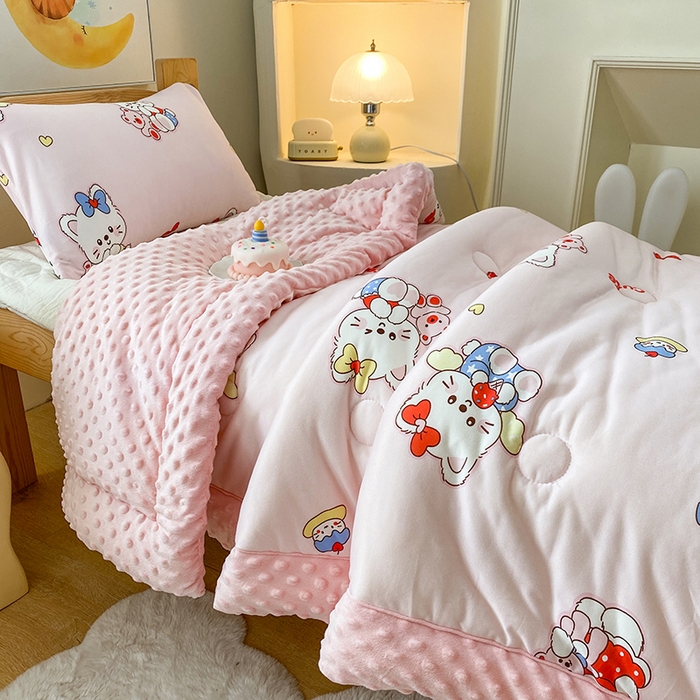 91家纺网 家纺一手货源 找家纺 天瑜家纺 2025新款针织棉手包豆豆被儿童被大豆被被子被芯 手包边  猫咪粉