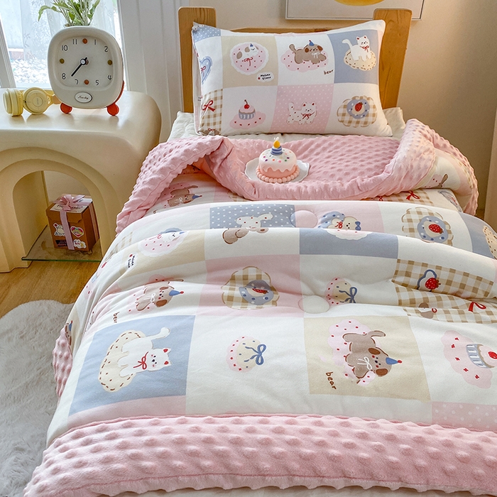 91家纺网 家纺一手货源 找家纺 天瑜家纺 2025新款针织棉手包豆豆被儿童被大豆被被子被芯 手包边  甜心宝贝