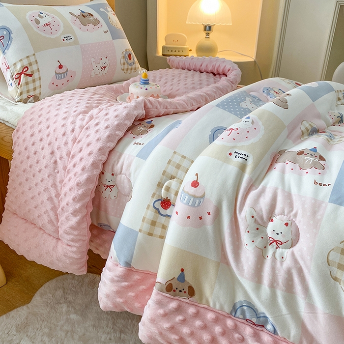 91家纺网 家纺一手货源 找家纺 天瑜家纺 2025新款针织棉手包豆豆被儿童被大豆被被子被芯 手包边  甜心宝贝