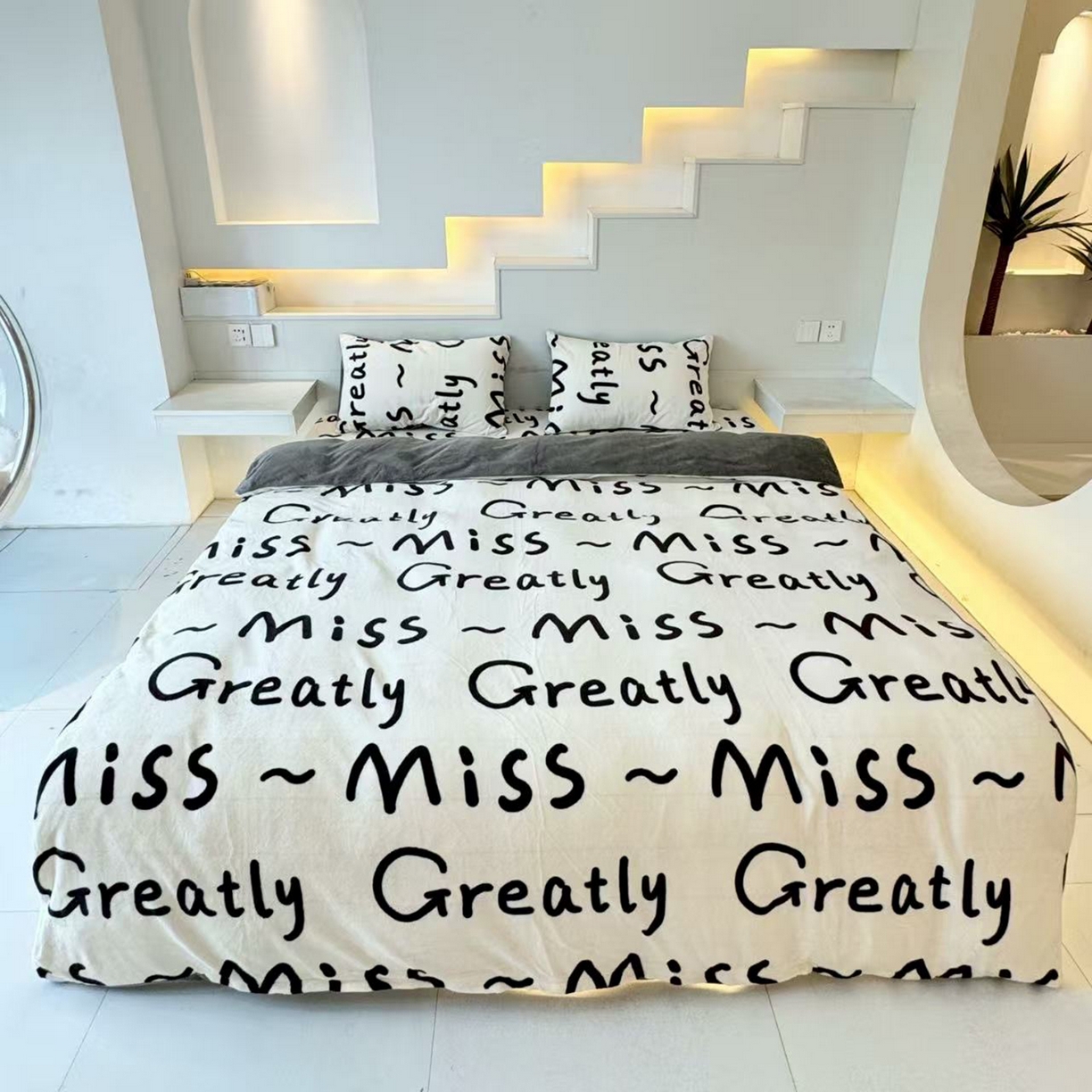 91家纺网 家纺一手货源 找家纺 （总）悦织湾家纺 2025新款床裙款牛奶绒四件套加厚保暖印花轻奢时尚不易起静电冬季床上用品三四件套