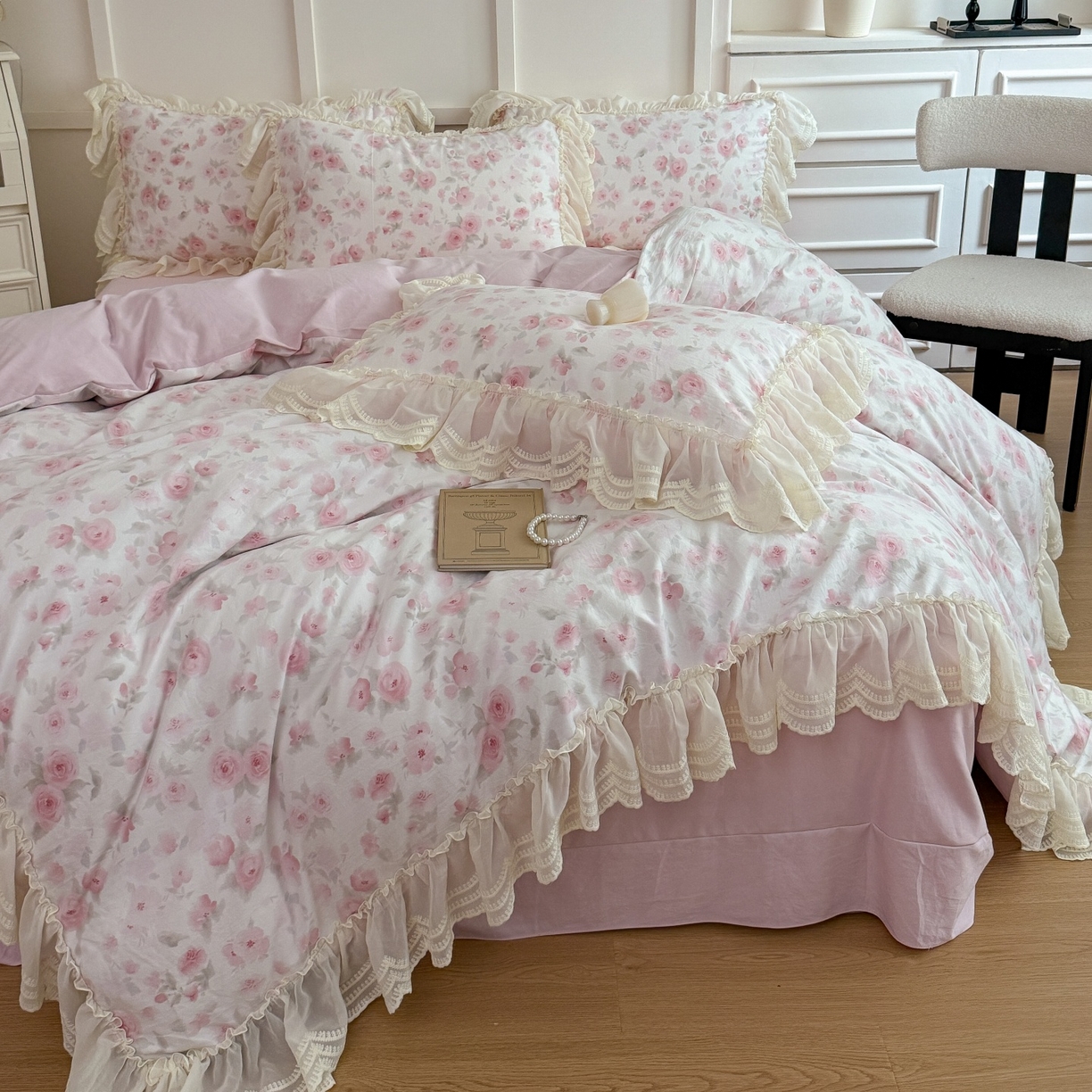 91家纺网 家纺一手货源 找家纺 吾欢心 2025新款韩版蕾丝花边加厚原棉四件套 粉恋白