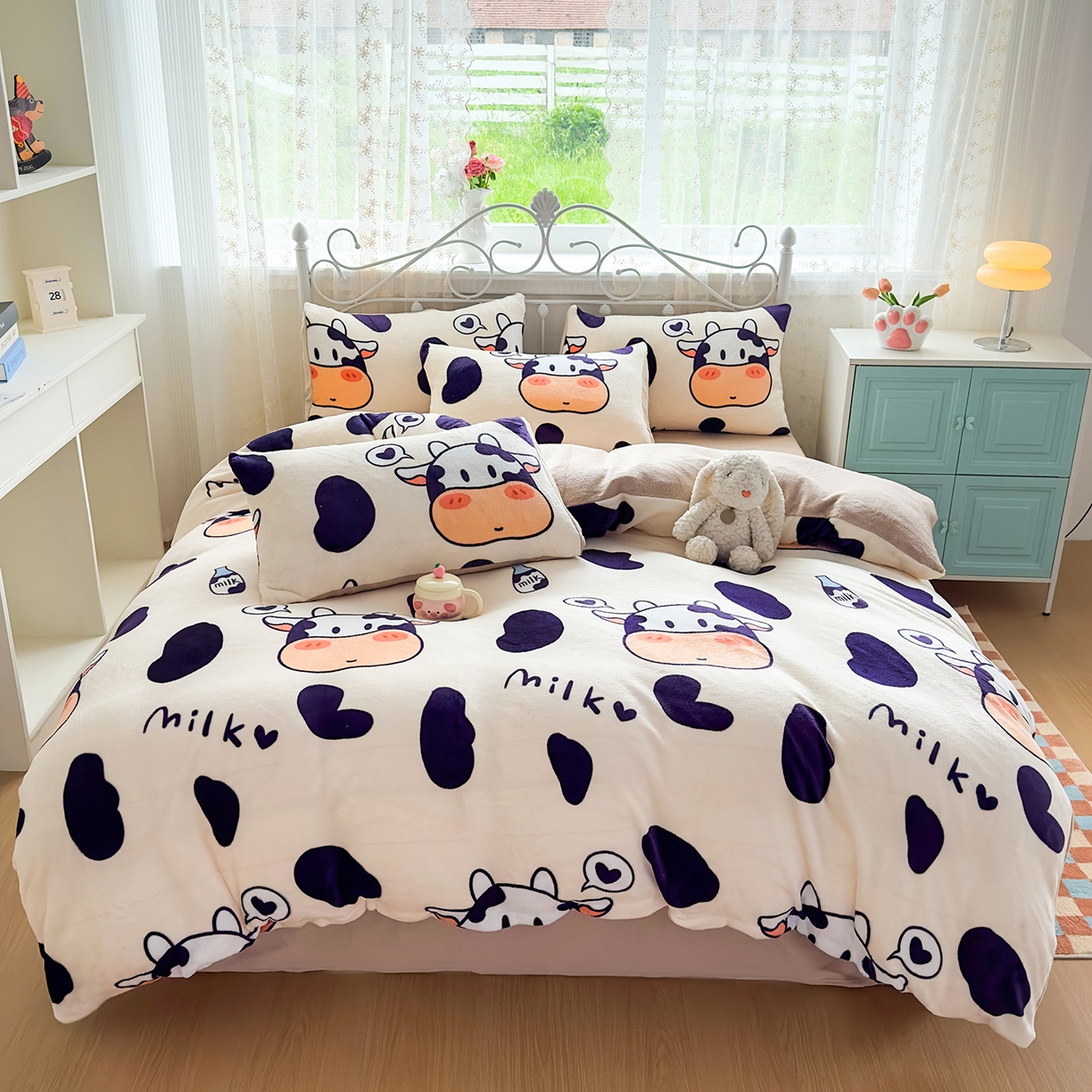 悦织湾家纺 2025新款床裙款牛奶绒四件套加厚保暖印花轻奢时尚不易起静电冬季床上用品三四件套 可爱奶牛