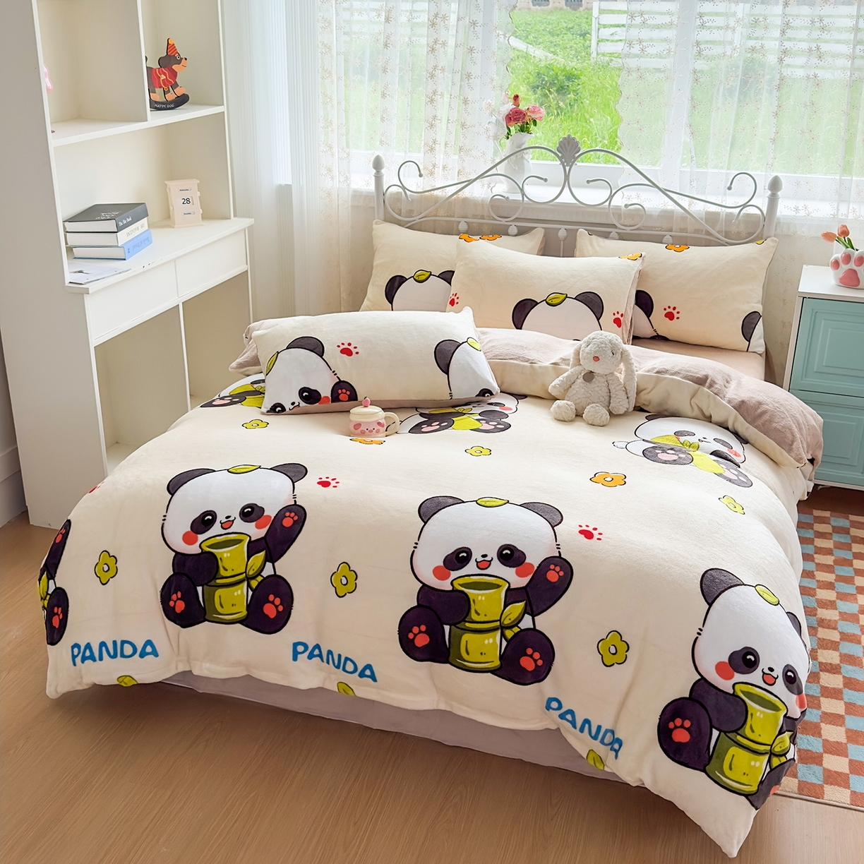 91家纺网 家纺一手货源 找家纺 悦织湾家纺 2025新款床裙款牛奶绒四件套加厚保暖印花轻奢时尚不易起静电冬季床上用品三四件套 可爱熊