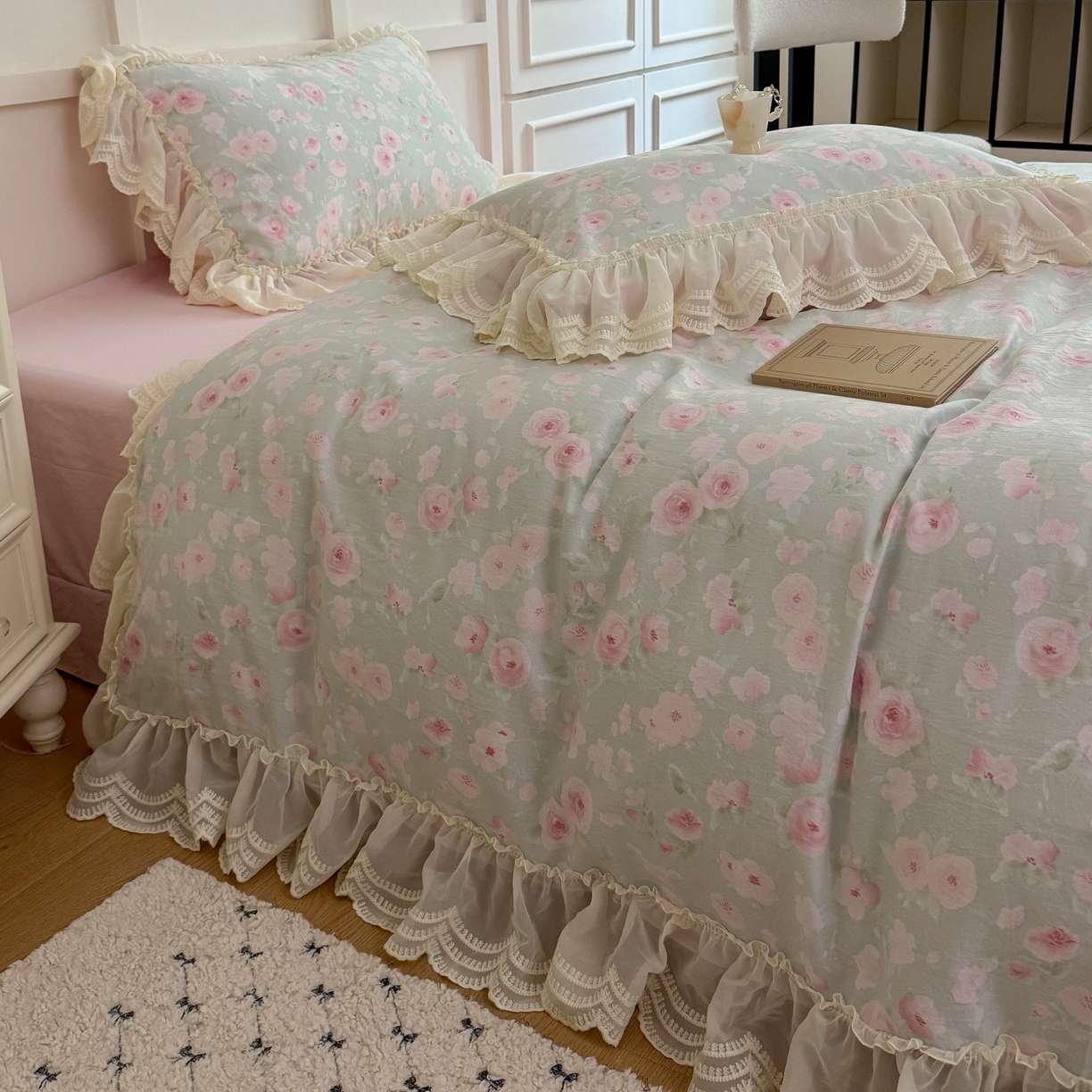 91家纺网 家纺一手货源 找家纺 吾欢心 2025新款韩版蕾丝花边加厚原棉四件套 粉恋绿