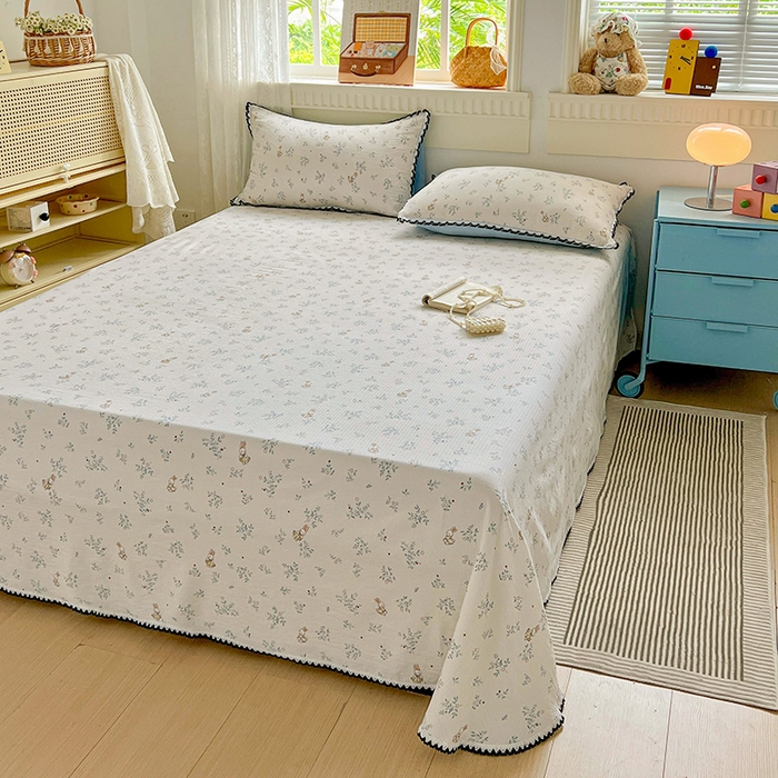 91家纺网 家纺一手货源 找家纺 逸林家纺《原希尔顿逸林》 2025新款云感皱皱纱镂空花边床单单品床单单件单床单 花间兔