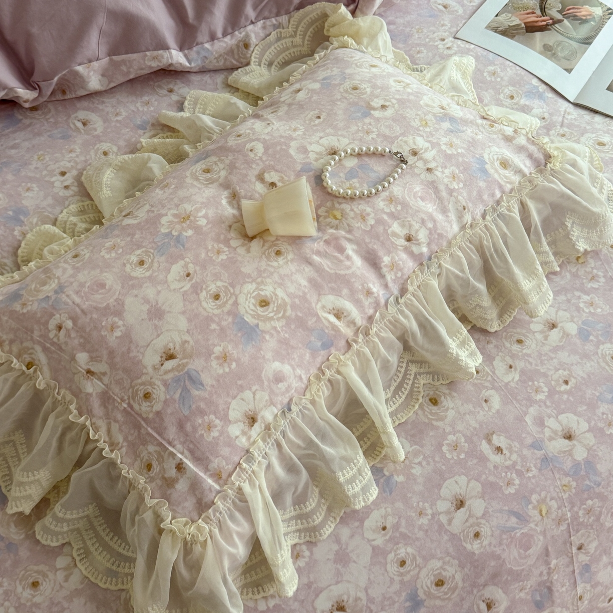 91家纺网 家纺一手货源 找家纺 吾欢心 2025新款韩版蕾丝花边加厚原棉四件套 古耐花园粉