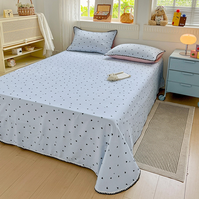 91家纺网 家纺一手货源 找家纺 逸林家纺《原希尔顿逸林》 2025新款云感皱皱纱镂空花边床单单品床单单件单床单 怦然心动