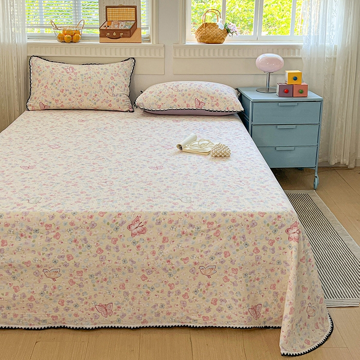 91家纺网 家纺一手货源 找家纺 逸林家纺《原希尔顿逸林》 2025新款云感皱皱纱镂空花边床单单品床单单件单床单 繁花蝶影