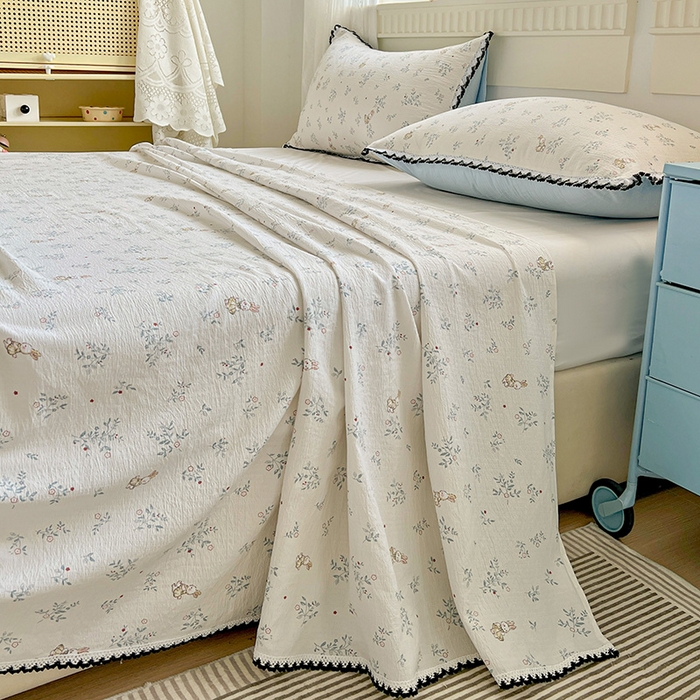 91家纺网 家纺一手货源 找家纺 逸林家纺《原希尔顿逸林》 2025新款云感皱皱纱镂空花边床单单品床单单件单床单 花间兔