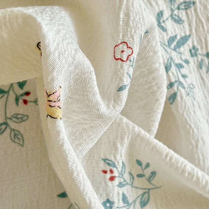 91家纺网 家纺一手货源 找家纺 逸林家纺《原希尔顿逸林》 2025新款云感皱皱纱镂空花边床单单品床单单件单床单 花间兔