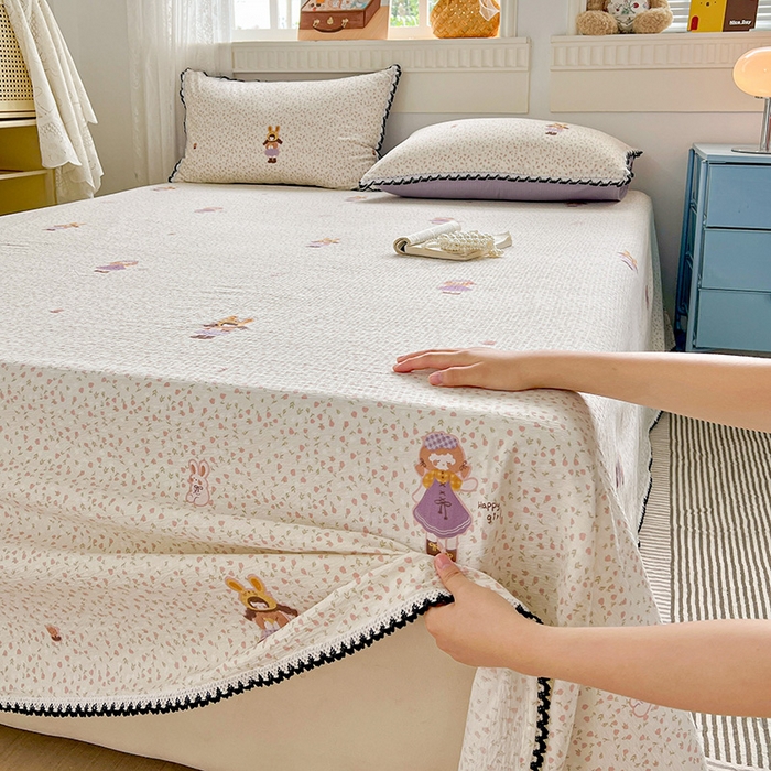 91家纺网 家纺一手货源 找家纺 逸林家纺《原希尔顿逸林》 2025新款云感皱皱纱镂空花边床单单品床单单件单床单 小花萝莉