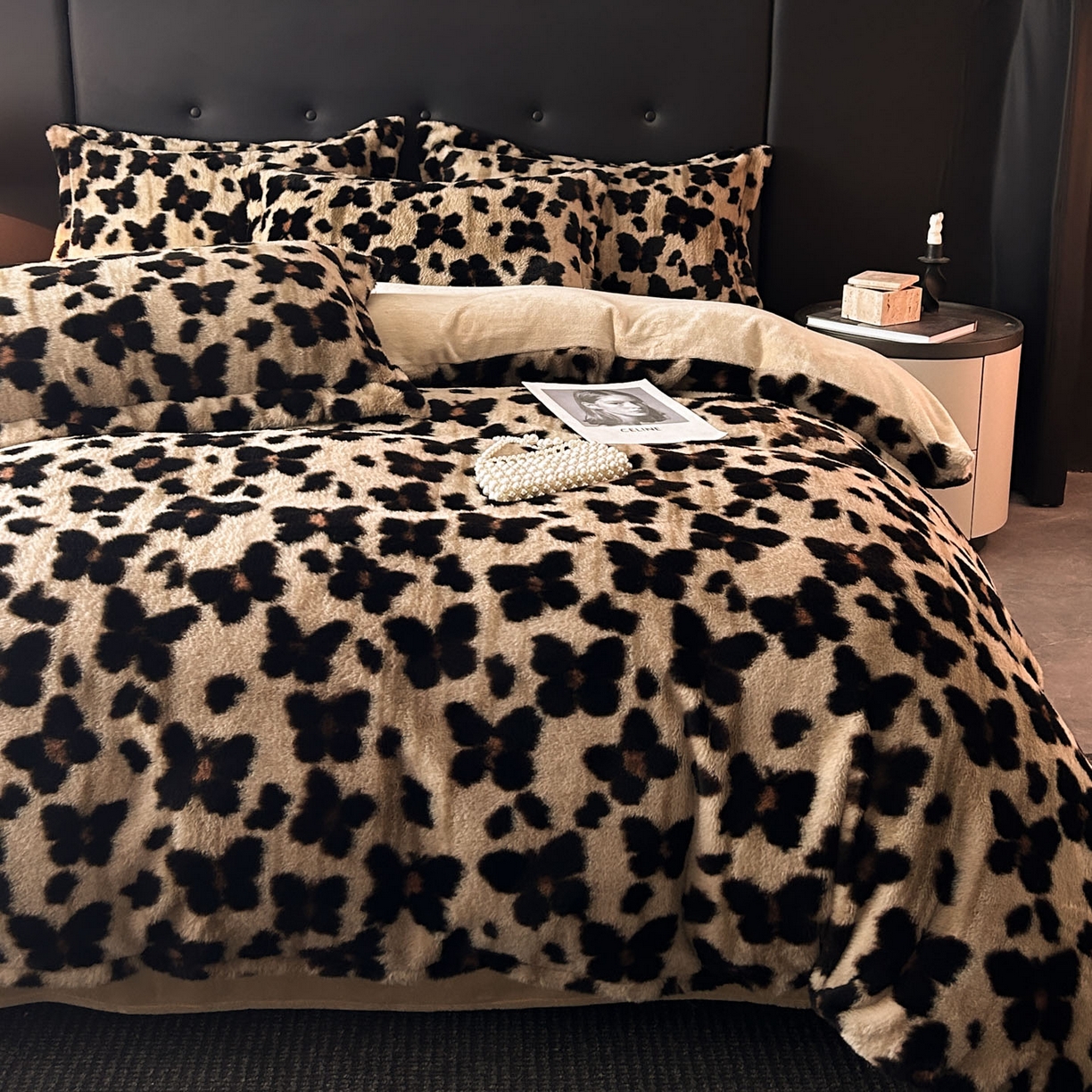 91家纺网 家纺一手货源 找家纺 （总）库里梦家纺 2025直播网红爆款轻奢欧美风獭兔毛雕花绒四件套