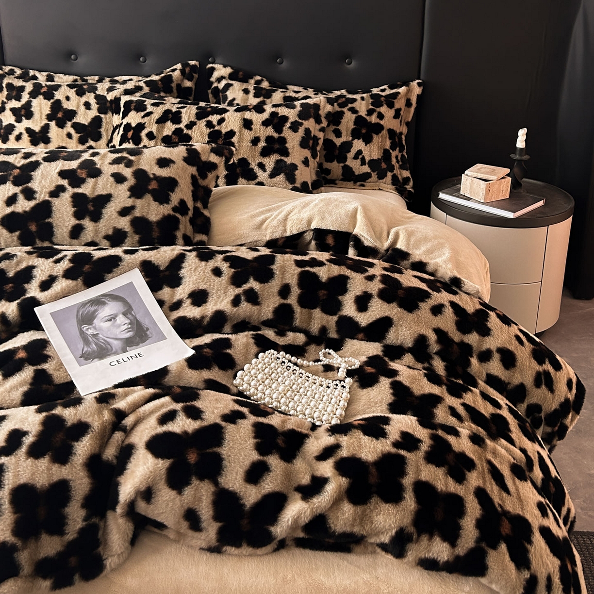 91家纺网 家纺一手货源 找家纺 （总）库里梦家纺 2025直播网红爆款轻奢欧美风獭兔毛雕花绒四件套