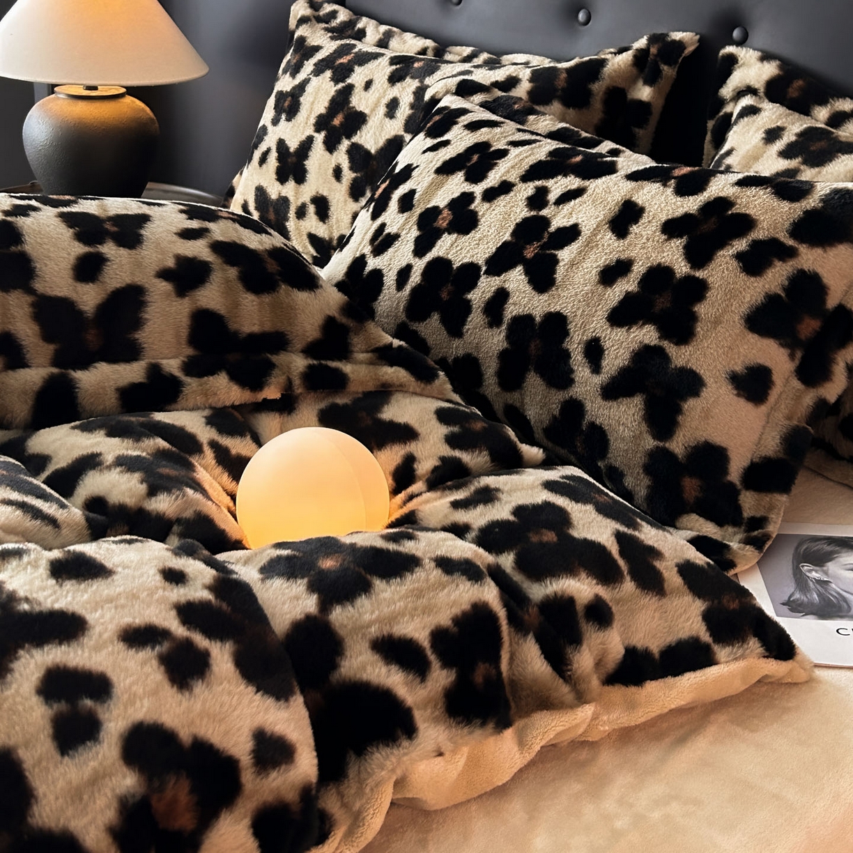 91家纺网 家纺一手货源 找家纺 （总）库里梦家纺 2025直播网红爆款轻奢欧美风獭兔毛雕花绒四件套