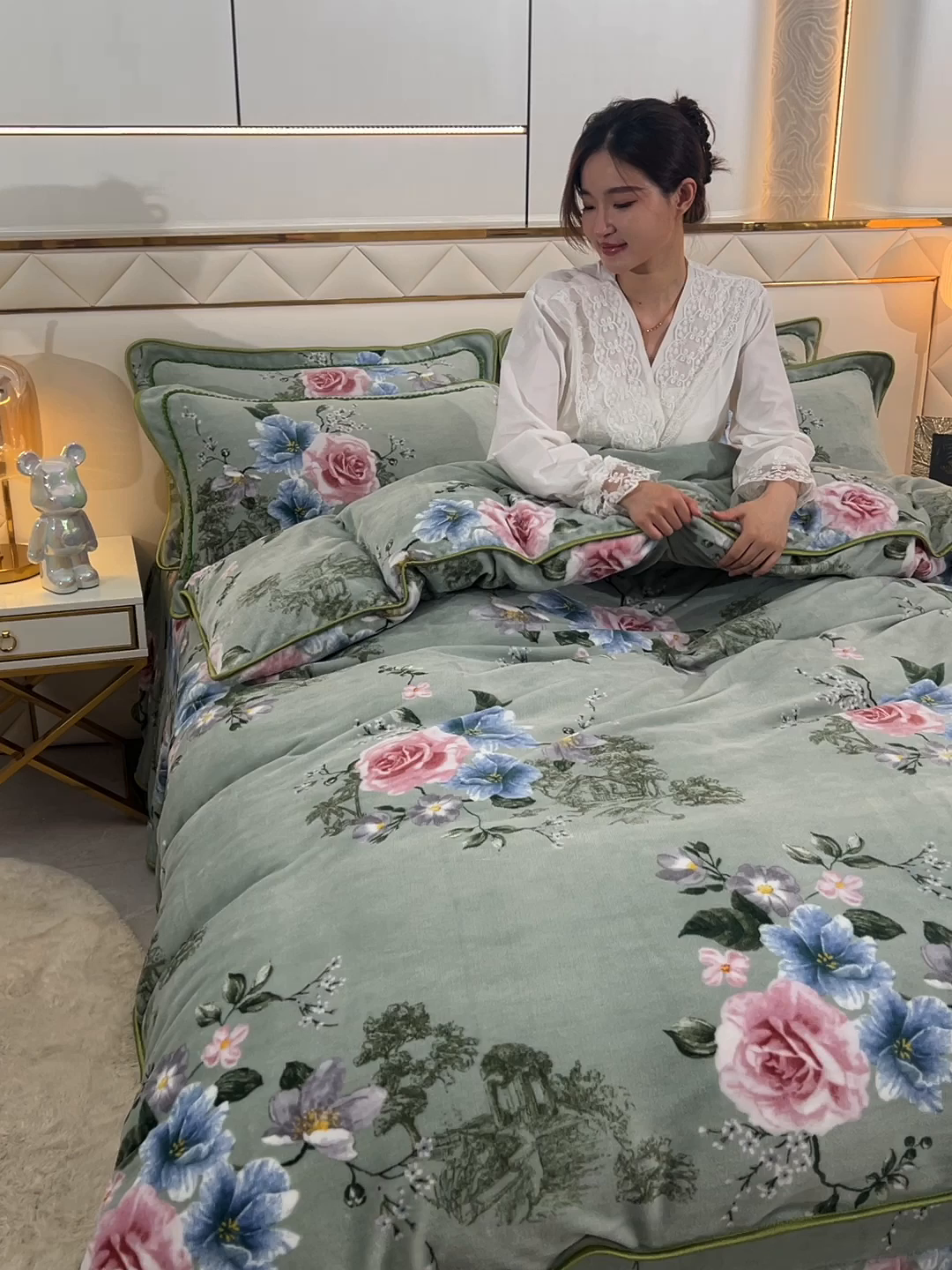 91家纺网 家纺一手货源 找家纺 2025新款牛奶绒印花床裙四件套系列-四件套 繁花似锦