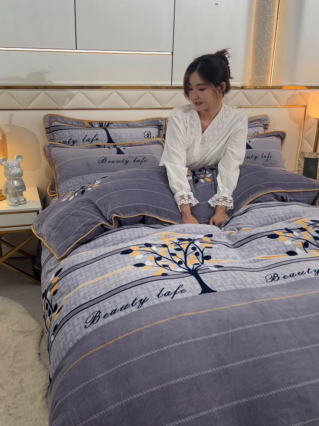 91家纺网 家纺一手货源 找家纺 2025新款牛奶绒印花床裙四件套系列-四件套 发财树