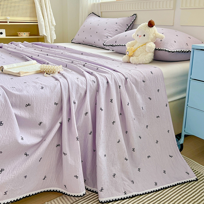 91家纺网 家纺一手货源 找家纺 逸林家纺《原希尔顿逸林》 2025新款云感皱皱纱镂空花边床单单品床单单件单床单 小紫情调