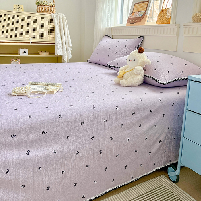 91家纺网 家纺一手货源 找家纺 逸林家纺《原希尔顿逸林》 2025新款云感皱皱纱镂空花边床单单品床单单件单床单 小紫情调