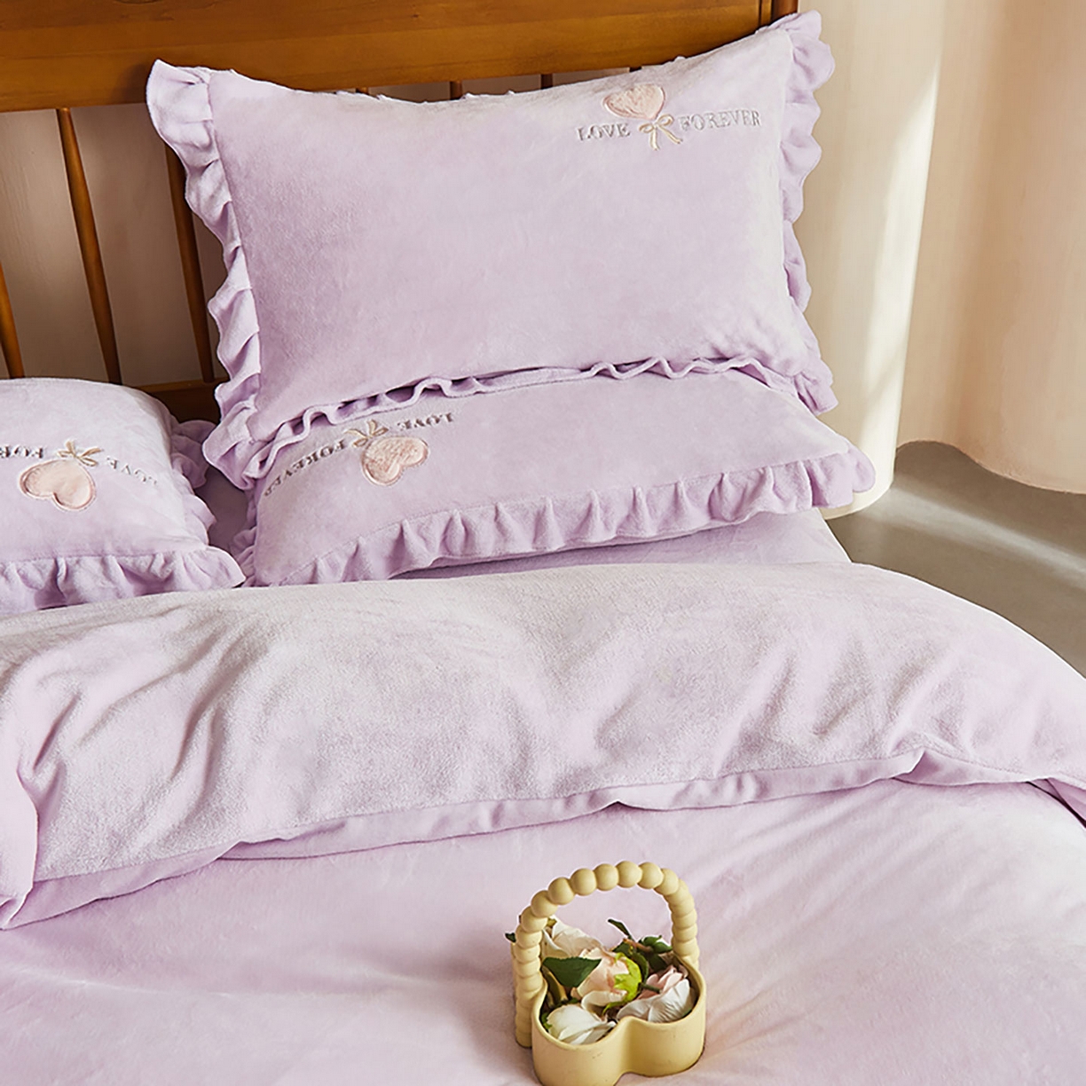 91家纺网 家纺一手货源 找家纺 （总）卡初家居（原微来） 2025新款秋冬A类亲肤牛奶绒刺绣款四件套-暖阁系列（提供买家秀）