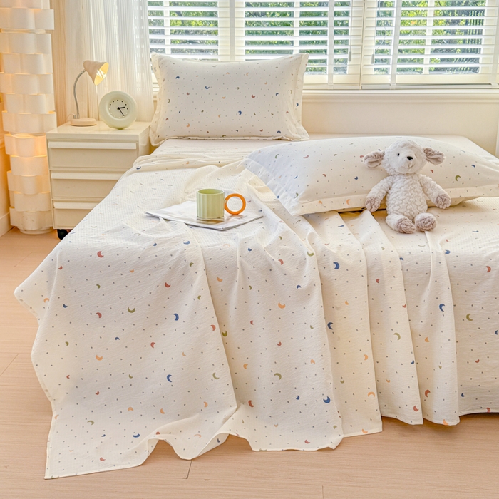 91家纺网 家纺一手货源 找家纺 （总）一诺家居 2025新款A类云感双层纱针织棉印花母婴级裸睡床单三件套 量大可优惠 量大可送货