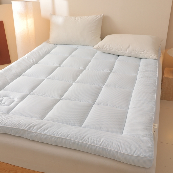 91家纺网 家纺一手货源 找家纺 老帅的工厂店 2025新款小格子款棉花床垫软床褥 白色