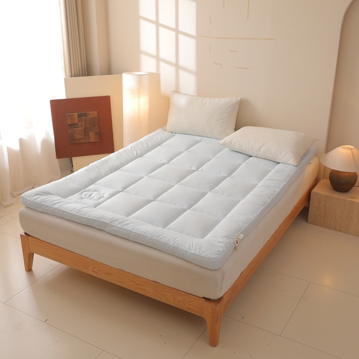 91家纺网 家纺一手货源 找家纺 老帅的工厂店 2025新款小格子款棉花床垫软床褥 白色