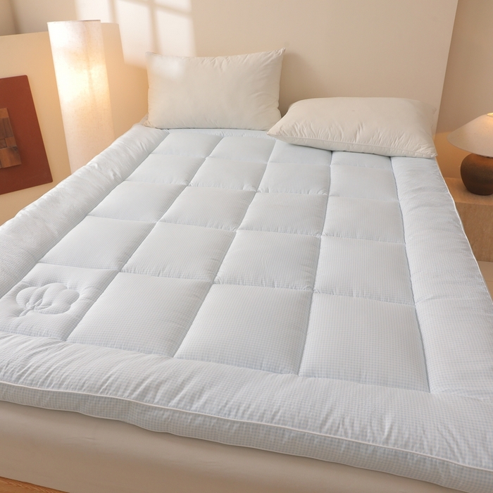 91家纺网 家纺一手货源 找家纺 老帅的工厂店 2025新款小格子款棉花床垫软床褥 白色