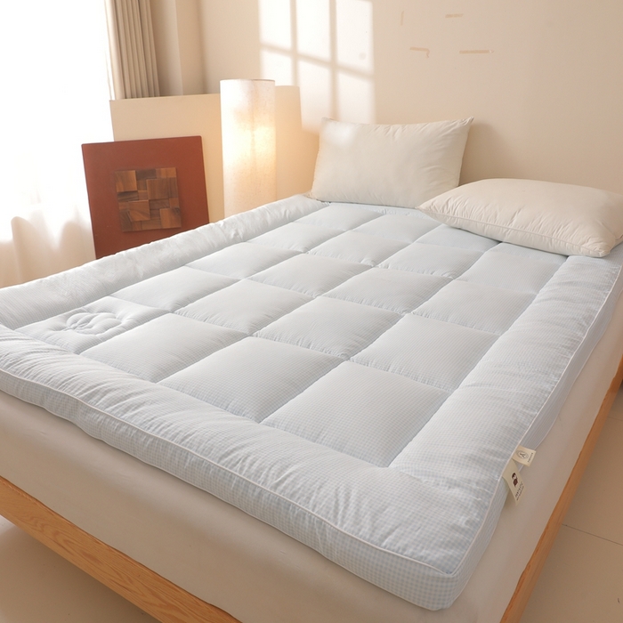 91家纺网 家纺一手货源 找家纺 老帅的工厂店 2025新款小格子款棉花床垫软床褥 白色