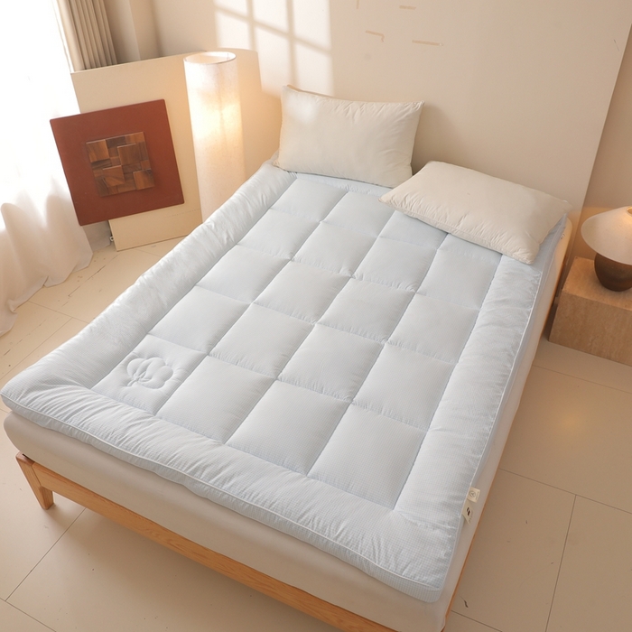 91家纺网 家纺一手货源 找家纺 老帅的工厂店 2025新款小格子款棉花床垫软床褥 白色