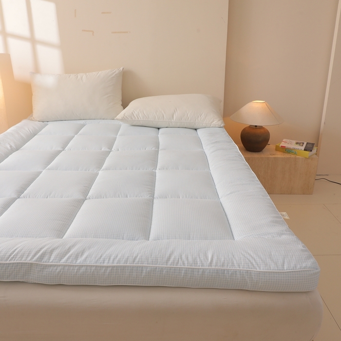 91家纺网 家纺一手货源 找家纺 老帅的工厂店 2025新款小格子款棉花床垫软床褥 白色