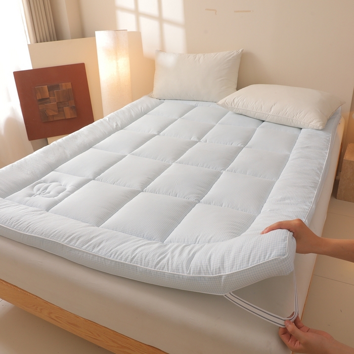 91家纺网 家纺一手货源 找家纺 老帅的工厂店 2025新款小格子款棉花床垫软床褥 白色