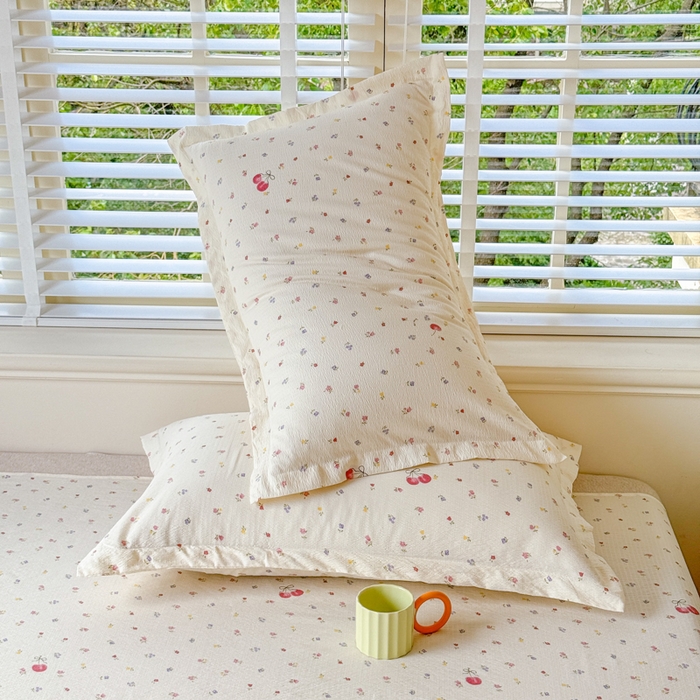 91家纺网 家纺一手货源 找家纺 一诺家居 2025新款A类云感双层纱针织棉印花母婴级裸睡床单三件套 量大可优惠 量大可送货 绯樱