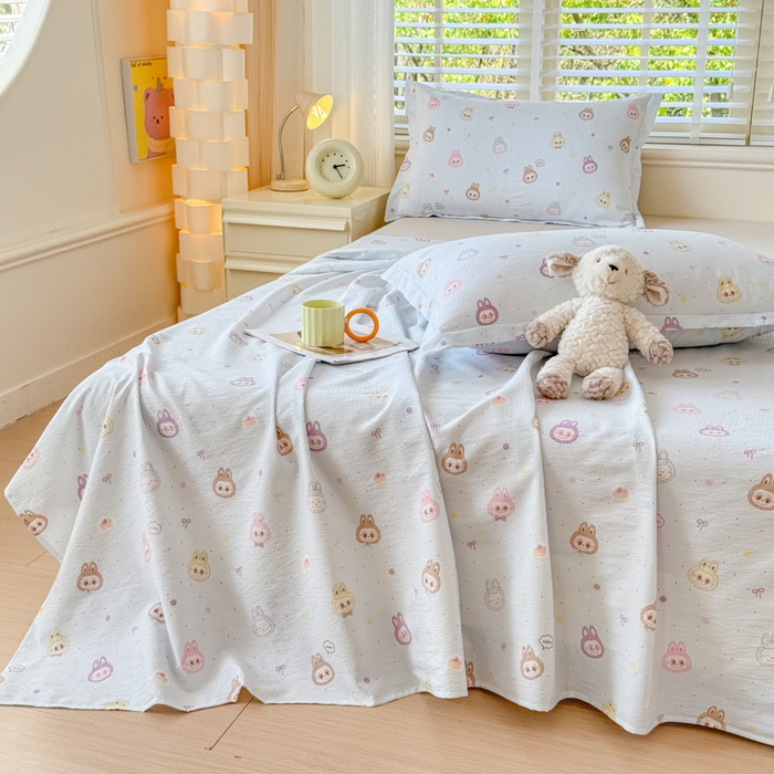 91家纺网 家纺一手货源 找家纺 一诺家居 2025新款A类云感双层纱针织棉印花母婴级裸睡床单三件套 量大可优惠 量大可送货 海盐耶耶