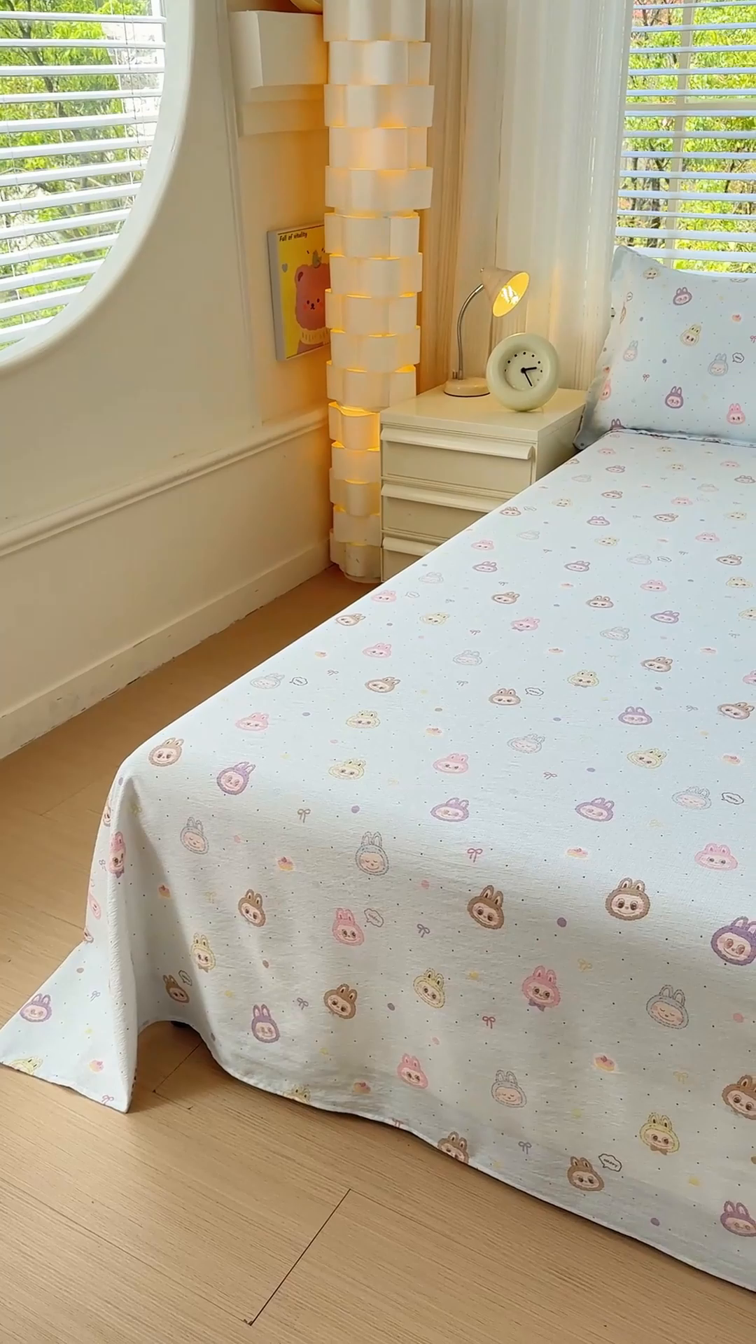 91家纺网 家纺一手货源 找家纺 一诺家居 2025新款A类云感双层纱针织棉印花母婴级裸睡床单三件套 量大可优惠 量大可送货 海盐耶耶