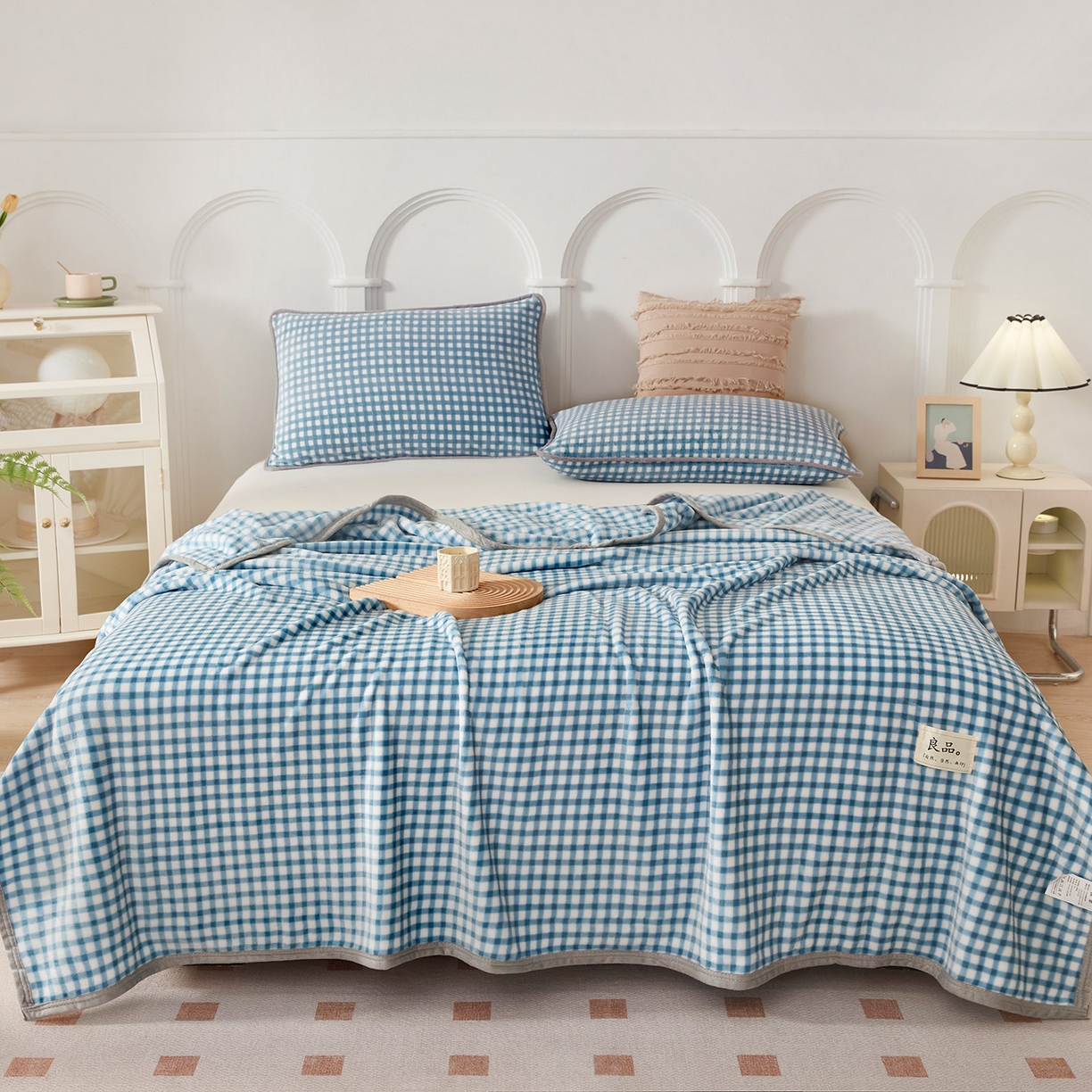 91家纺网 家纺一手货源 找家纺 悦织湾家纺 2025新款牛奶绒毛毯高克重日式良品盖毯毯子办公室休闲沙发毯跨境专供外贸出口 蓝小格