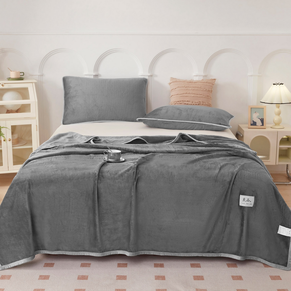 91家纺网 家纺一手货源 找家纺 悦织湾家纺 2025新款牛奶绒毛毯高克重日式良品盖毯毯子办公室休闲沙发毯跨境专供外贸出口 太空灰