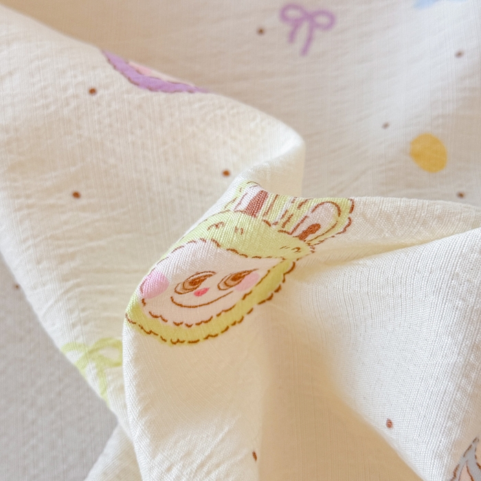 91家纺网 家纺一手货源 找家纺 一诺家居 2025新款A类云感双层纱针织棉印花母婴级裸睡床单三件套 量大可优惠 量大可送货 荔枝莓莓