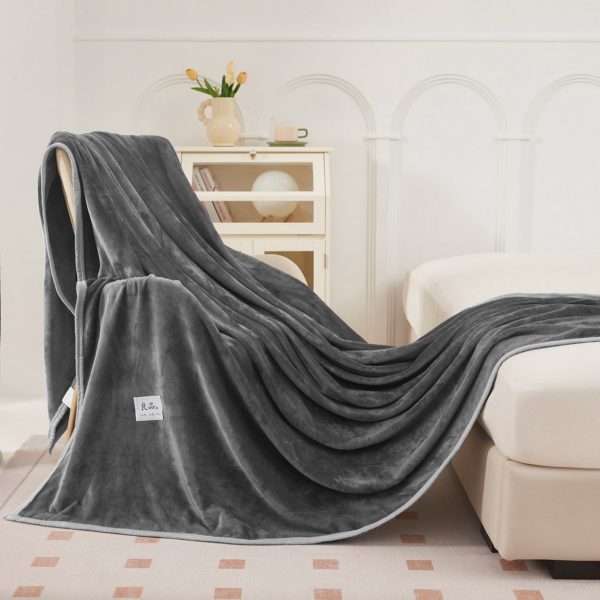 91家纺网 家纺一手货源 找家纺 悦织湾家纺 2025新款牛奶绒毛毯高克重日式良品盖毯毯子办公室休闲沙发毯跨境专供外贸出口 太空灰