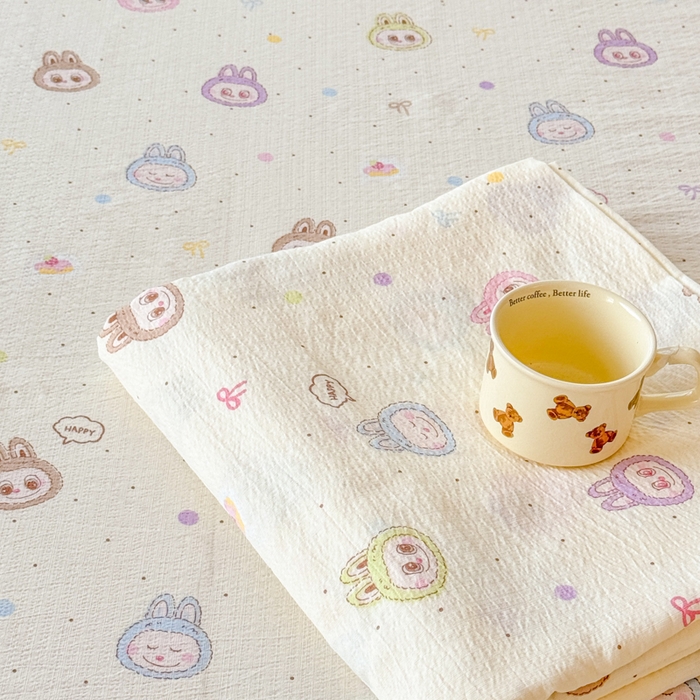 91家纺网 家纺一手货源 找家纺 一诺家居 2025新款A类云感双层纱针织棉印花母婴级裸睡床单三件套 量大可优惠 量大可送货 荔枝莓莓