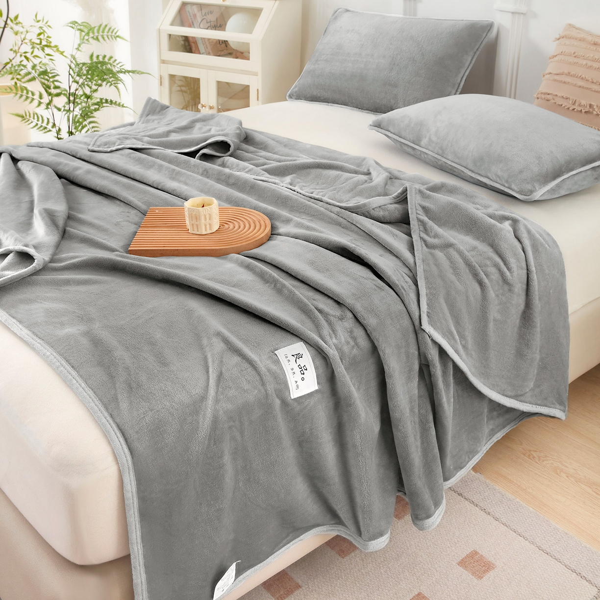 91家纺网 家纺一手货源 找家纺 悦织湾家纺 2025新款牛奶绒毛毯高克重日式良品盖毯毯子办公室休闲沙发毯跨境专供外贸出口 银灰