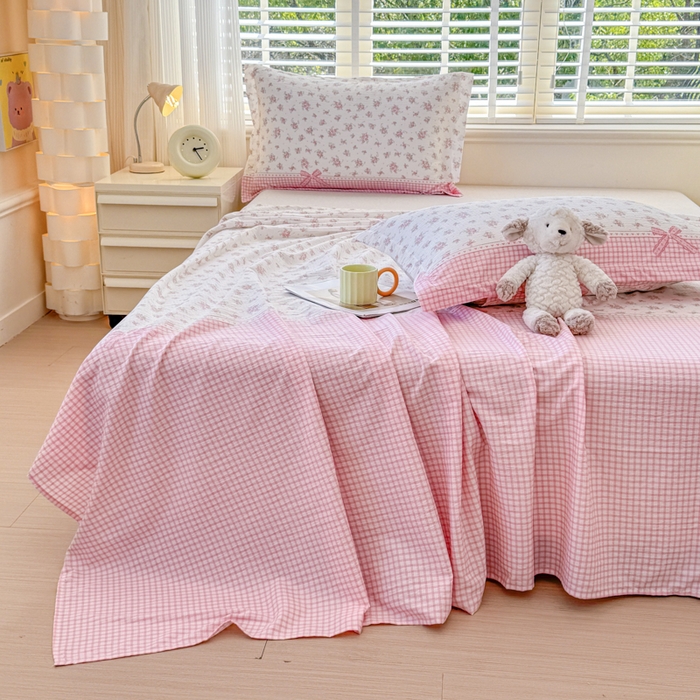 91家纺网 家纺一手货源 找家纺 一诺家居 2025新款A类云感双层纱针织棉印花母婴级裸睡床单三件套 量大可优惠 量大可送货 桃夭