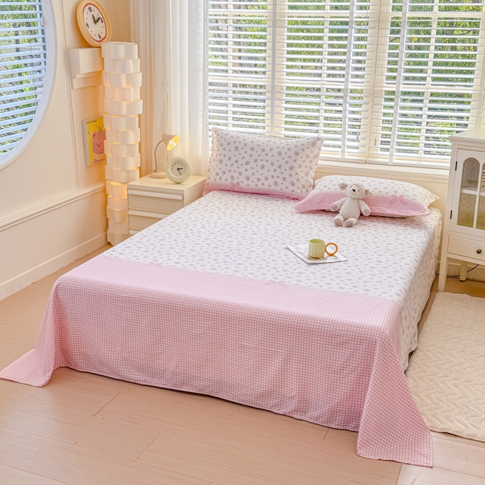 91家纺网 家纺一手货源 找家纺 一诺家居 2025新款A类云感双层纱针织棉印花母婴级裸睡床单三件套 量大可优惠 量大可送货 桃夭